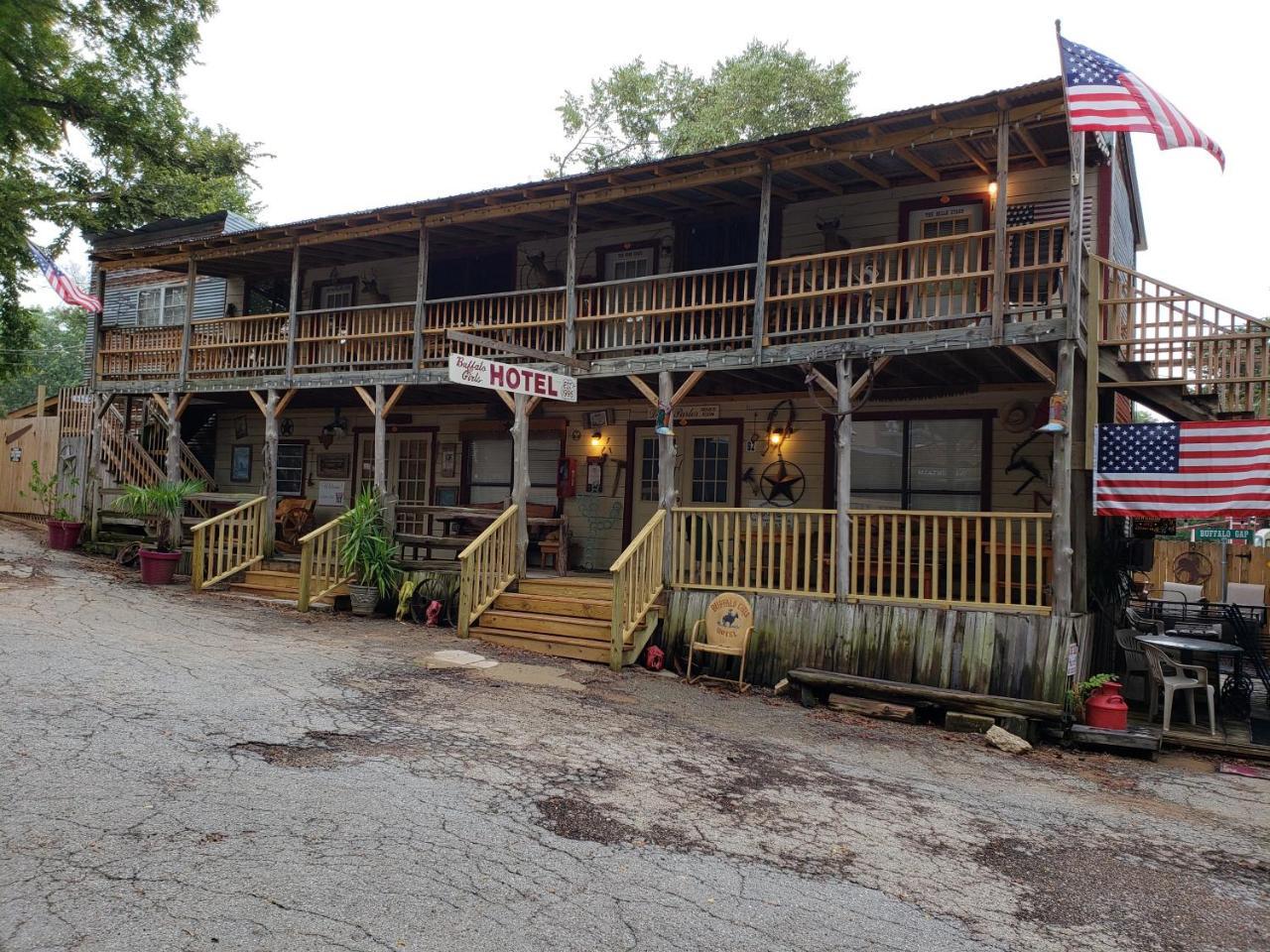 Buffalo Girls Hotel Canton Extérieur photo